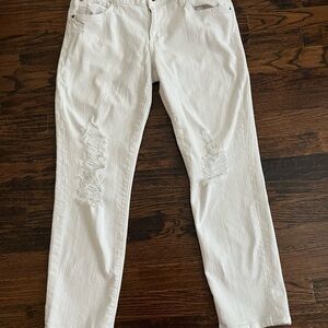 Women’s Joes white distressed easy crop denim size 29
